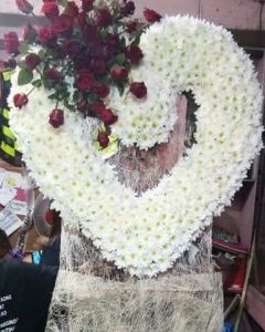 White & red Heart Wreath