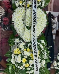 Reflections of Glory Wreath